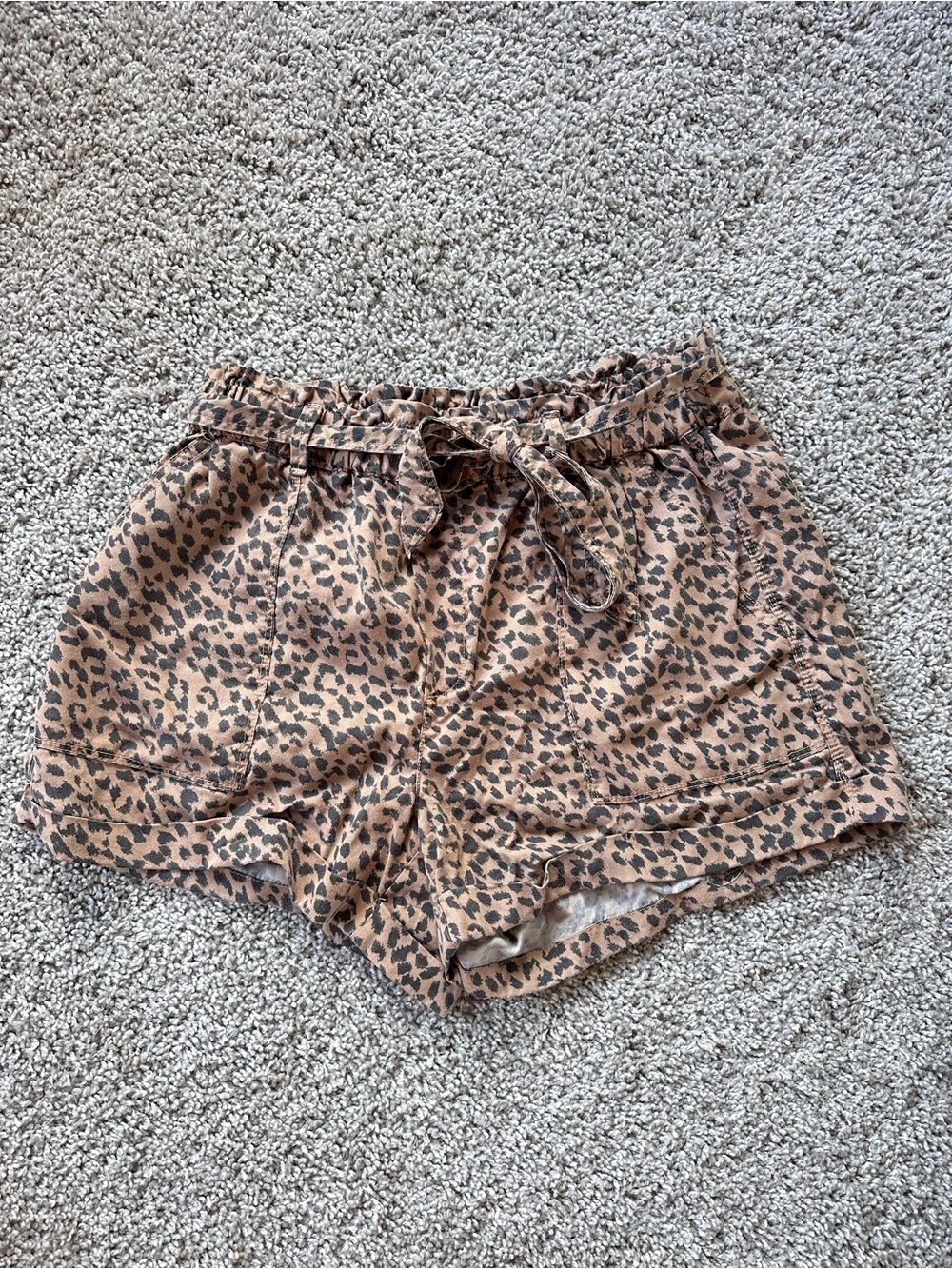Aerie Leopard Print Ruffle Lyocell Paper Bag Shorts Size Medium